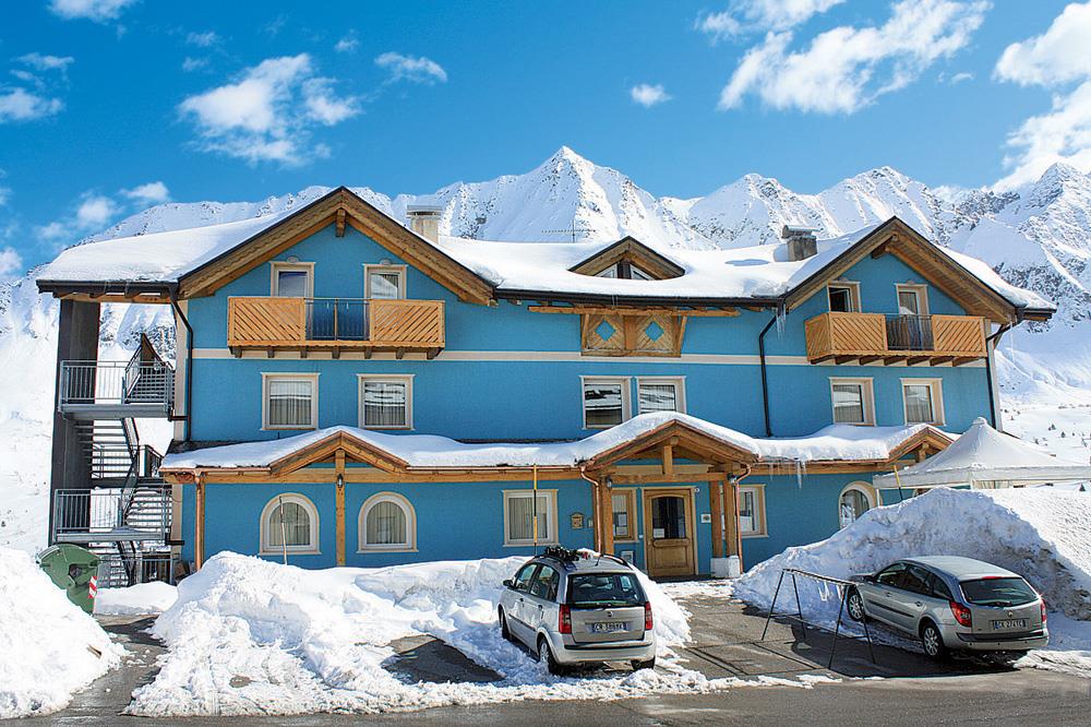 5denní zájezd s dopravou, polopenzí a skipasem v ceně – hotely různé Passo Tonale a okolí