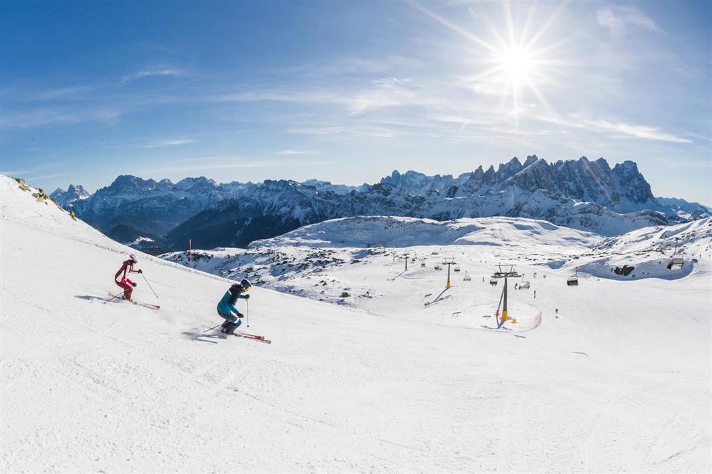 5denní zájezd (denní přejezd) s dopravou, polopenzí a skipasem v ceně – hotel Orsa Maggiore