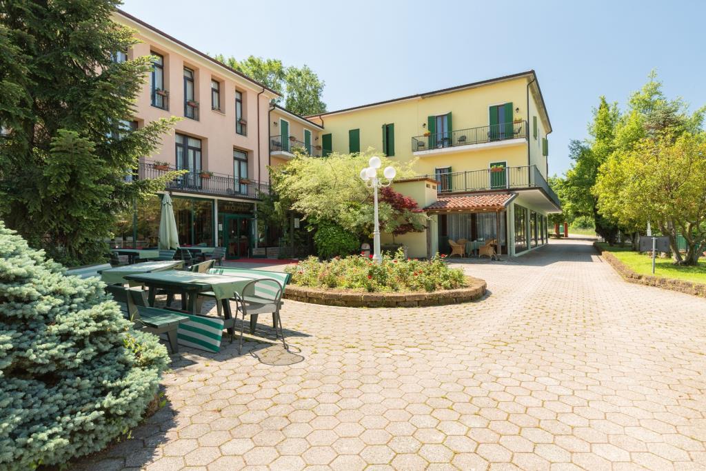 Parc Hotel Jolanda